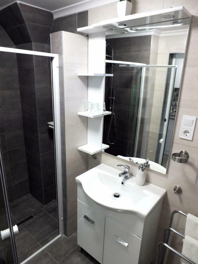 Judit Apartman Dombovar-Gunaras Экстерьер фото