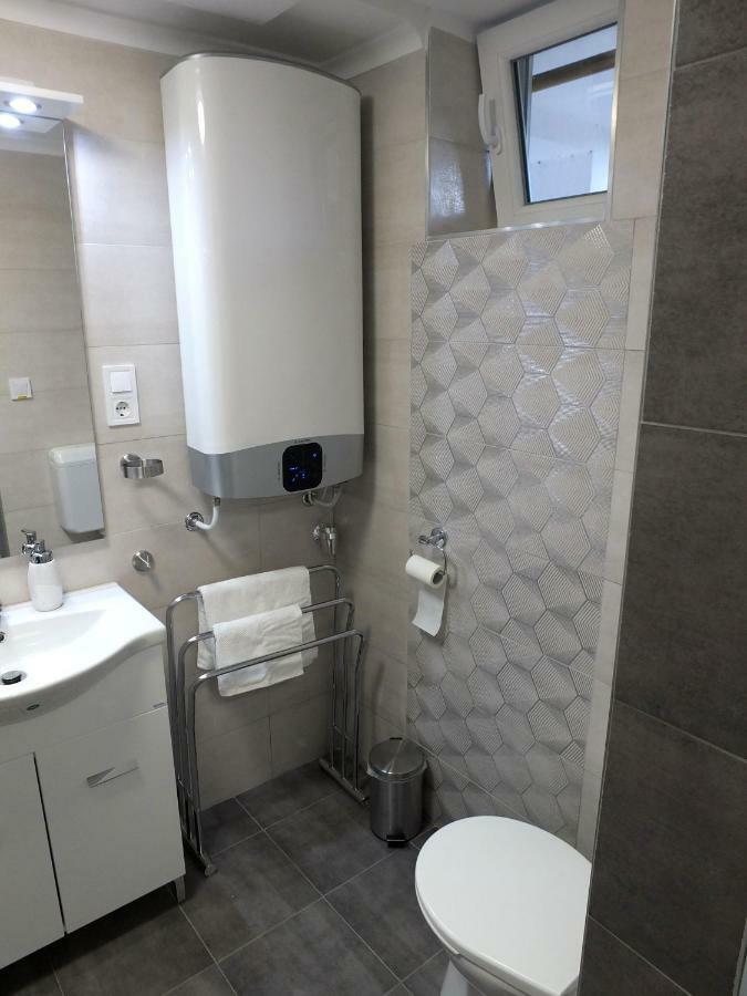 Judit Apartman Dombovar-Gunaras Экстерьер фото